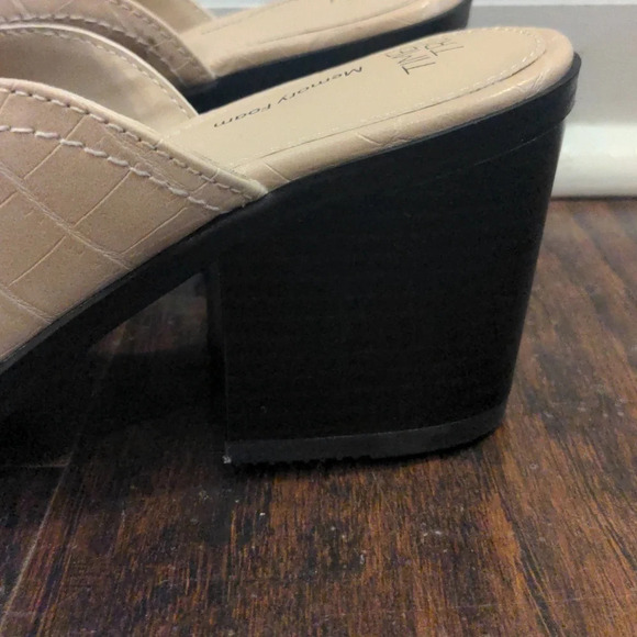Time and Tru Women's Brielle Mules - Picture 7 of 10